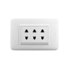 BTICINO - Tomacorriente Universal Triple 16A Doméstico Placa Blanco