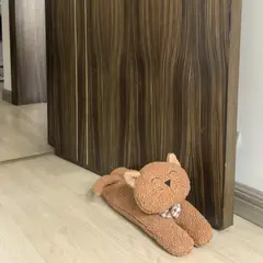 JUST HOME COLLECTION - Tope de Puerta Gato Estirado